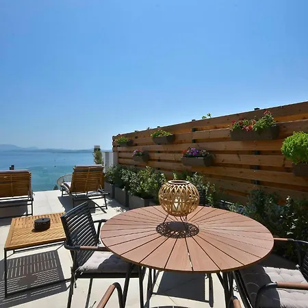 Ionia Living Appartement *