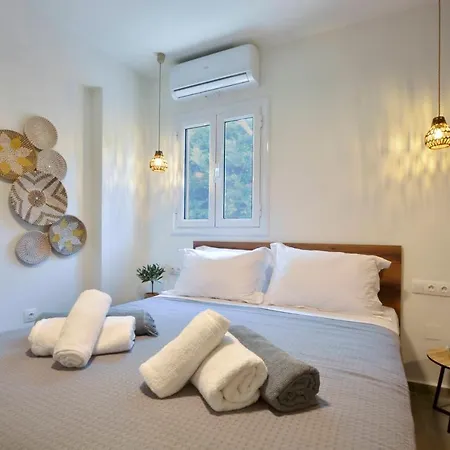 Apartment Ionia Living
