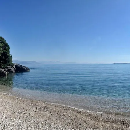 Ionia Living Μπαρμπάτι